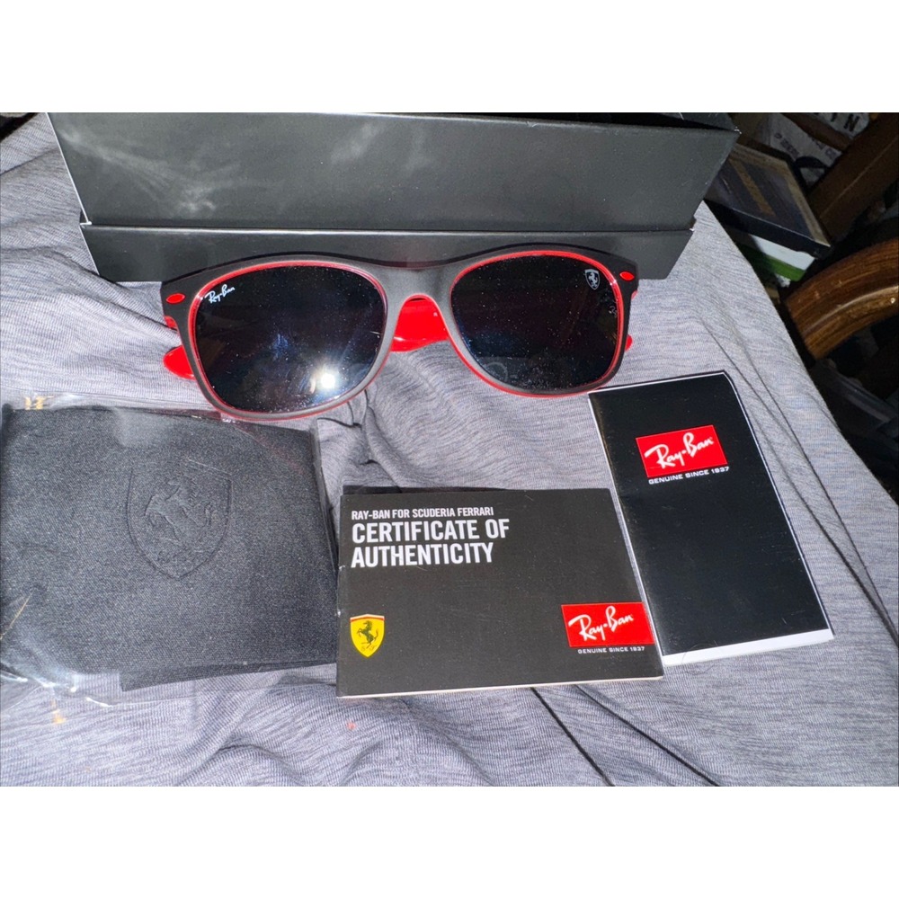 Ferrari‎ Ray Ban Sunglasses